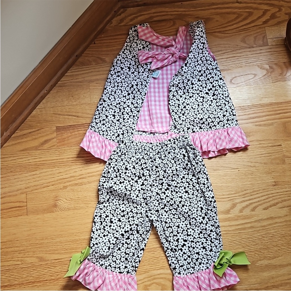 Floral Kids Matching Set with Pink Accents - Picture 5 of 7